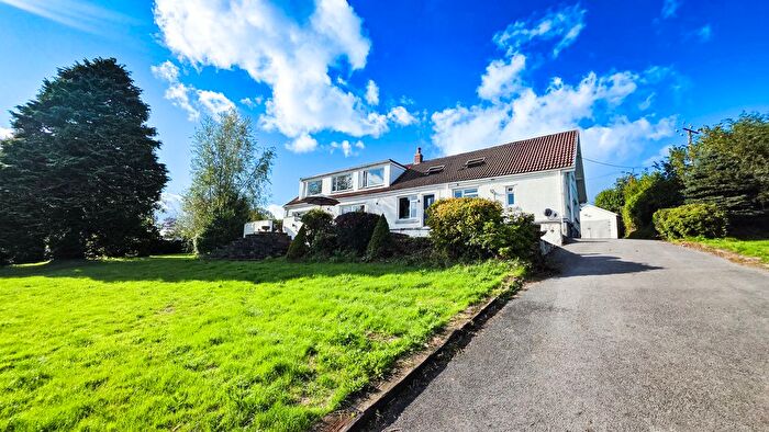 5 Bedroom Detached House For Sale In Heol Y Nant, Llannon, Llanelli, SA14