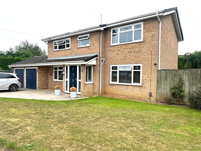 4 Bedroom Detached House To Rent In Mansell Road, Wisbech, PE13