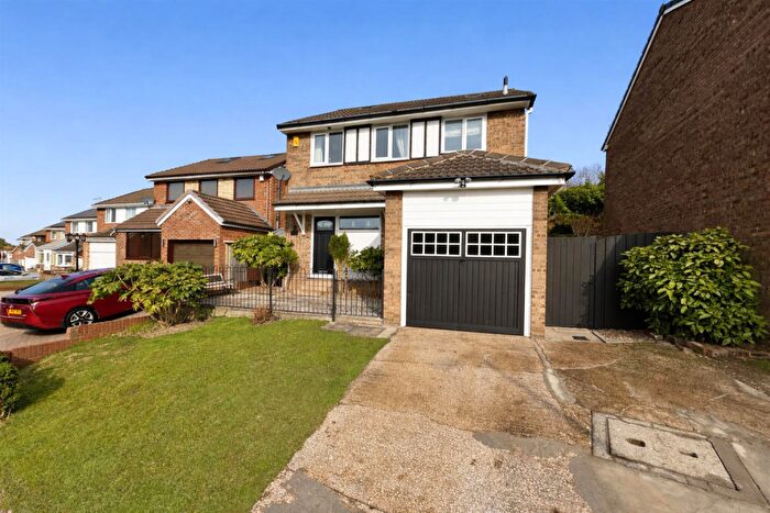 4 Bedroom Detached House For Sale In Bloomfield Road, Darton, Barnsley, S75