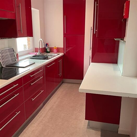 3 Bedroom Flat To Rent In Garth Court, Abbey Road, Llandudno, LL30