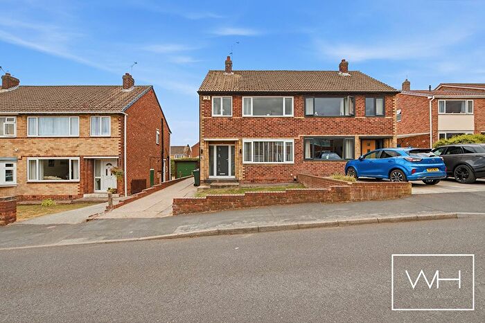 3 Bedroom Semi-Detached House For Sale In Pembroke Rise, Cusworth, DN5
