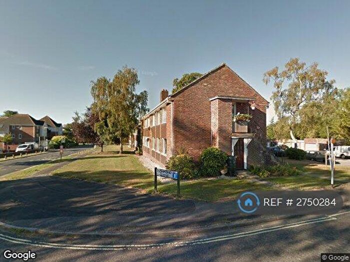 2 Bedroom Maisonette To Rent In Ashdown Road, Chandler's Ford, Eastleigh, SO53