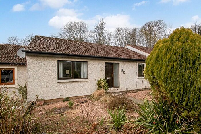 2 Bedroom Terraced House For Sale In Rocks Road, Charlestown, KY11