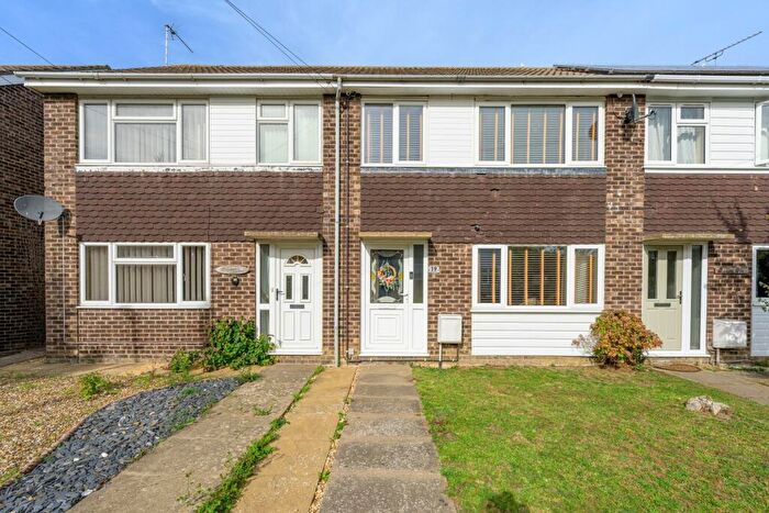 3 Bedroom Terraced House For Sale In Church Close, Roydon, IP22