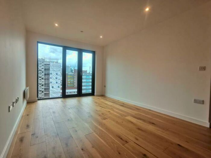 2 Bedroom Apartment To Rent In The Axium, Windmill Street, Birmingham, B1