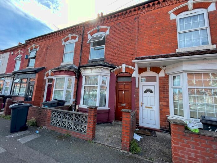 3 Bedroom Terraced House To Rent In Thornhill Road, Sparkhill, Birmingham, B11