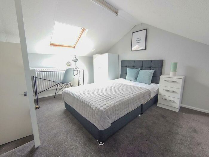 5 Bedroom House To Rent In Adelaide Road (-), L7