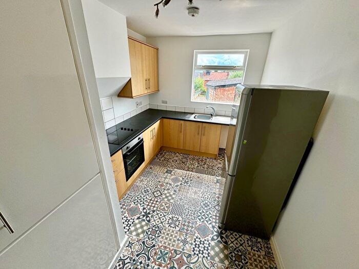 2 Bedroom Maisonette To Rent In Market Place, Heanor, DE75