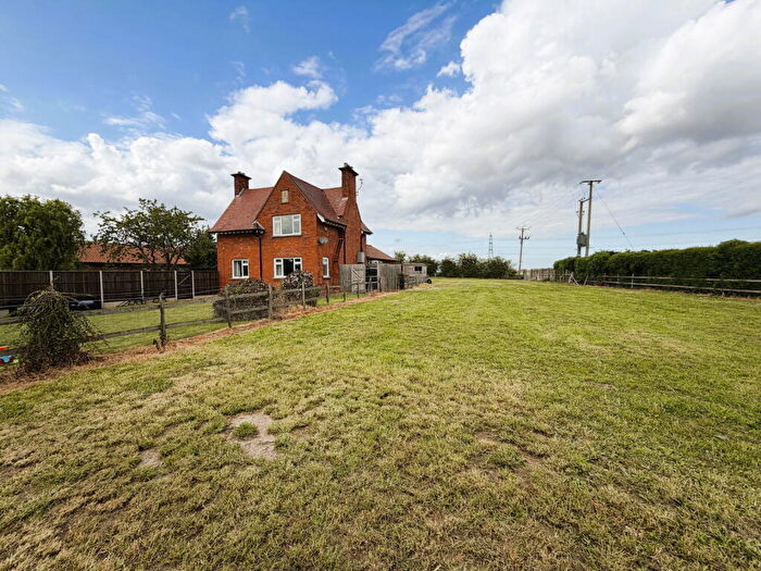 3 Bedroom Detached House For Sale In Stockwell Gate, Whaplode, Spalding, PE12