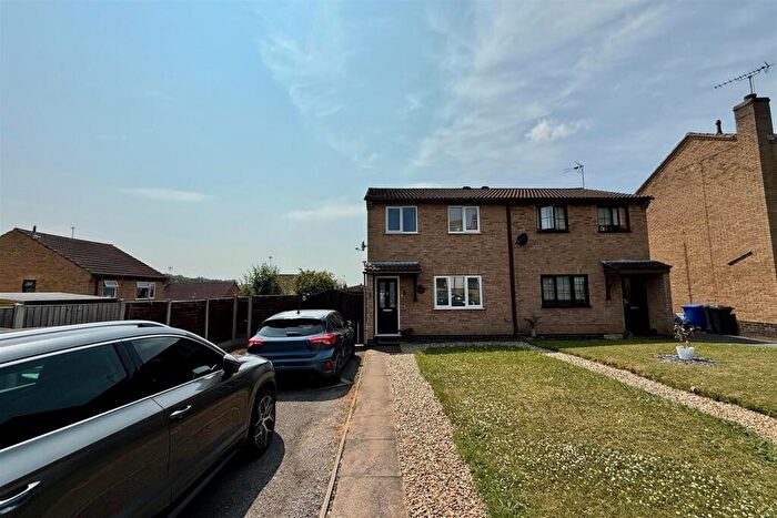 3 Bedroom Semi-Detached House For Sale In Cottesmore Close, Brizlincote Valley, Burton-On-Trent, DE15