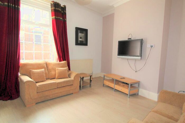 5 Bedroom Terraced House To Rent In Christian Road, Preston, PR1