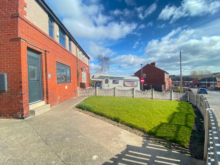 3 Bedroom House To Rent In Lang Avenue, Barnsley, S71