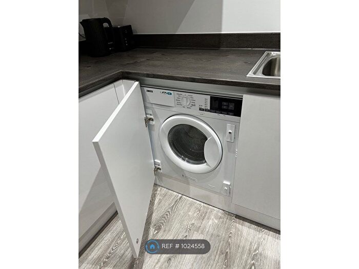 1 Bedroom Flat To Rent In Macarthur House, Derby, DE1