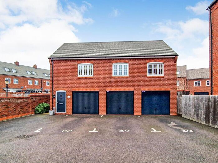 2 Bedroom Coach House For Sale In Alwin Court, Great Denham, Bedford, MK40