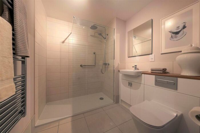 1 Bedroom Apartment For Sale In Outwood Lane, Chipstead, Coulsdon, Surrey, CR5