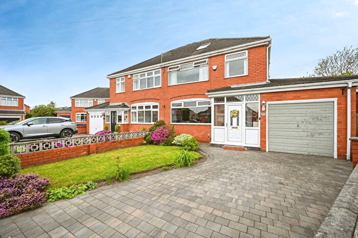 4 Bedroom Semi Detached House For Sale In Ruscolm Close, Warrington, Cheshire, WA5