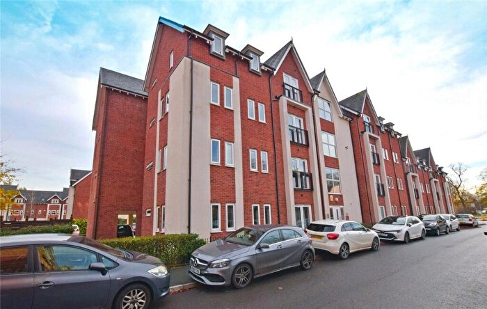 2 Bedroom Apartment To Rent In Houseman Crescent, Didsbury, Manchester, M20