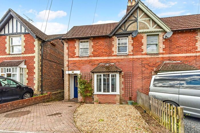 3 Bedroom End Of Terrace House For Sale In Rushes Road, Petersfield, Hampshire, GU32