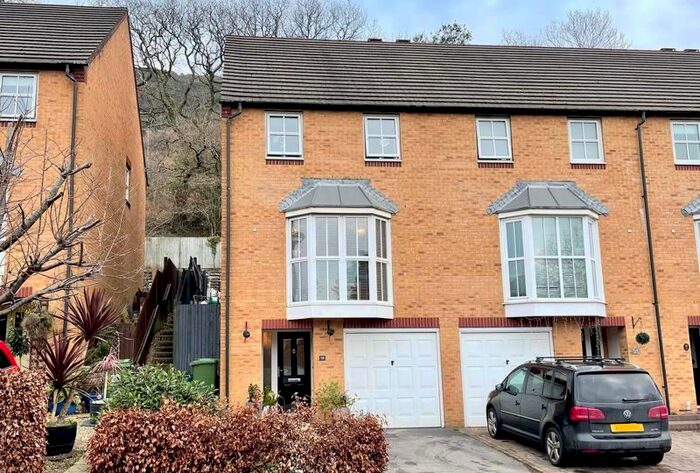 3 Bedroom Terraced House For Sale In Dan Y Graig Heights, Talbot Green, CF72