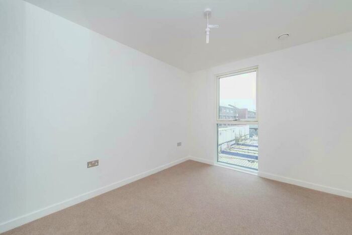 1 Bedroom Flat To Rent In Dalston Lane, Dalston, London, E8