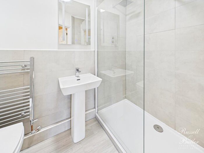 1 Bedroom Flat For Sale In Markhams Court, Market Square, Buckingham, MK18