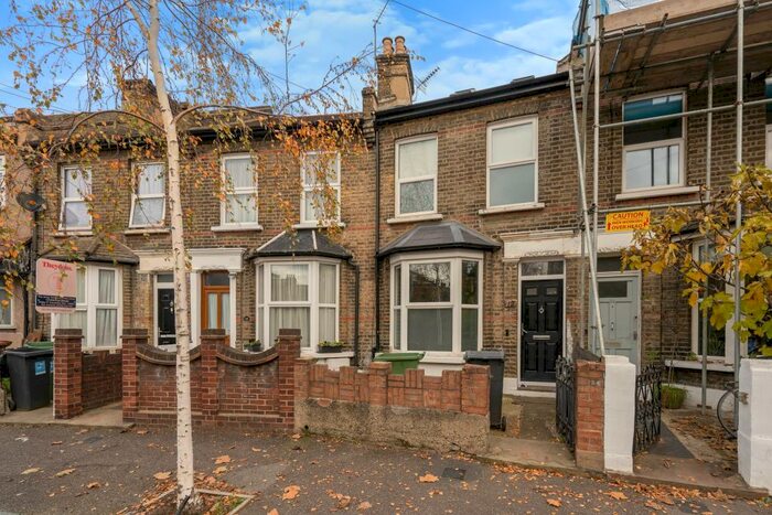 4 Bedroom Terraced House To Rent In Blenheim Road, E15