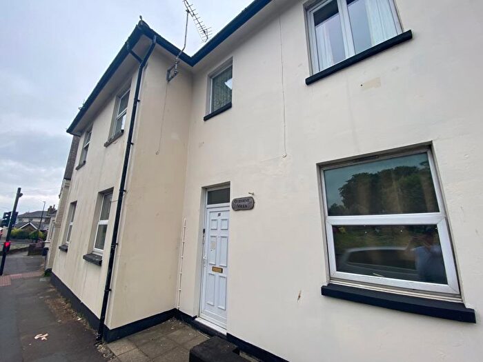 2 Bedroom Flat To Rent In Broadway, Sandown, PO36