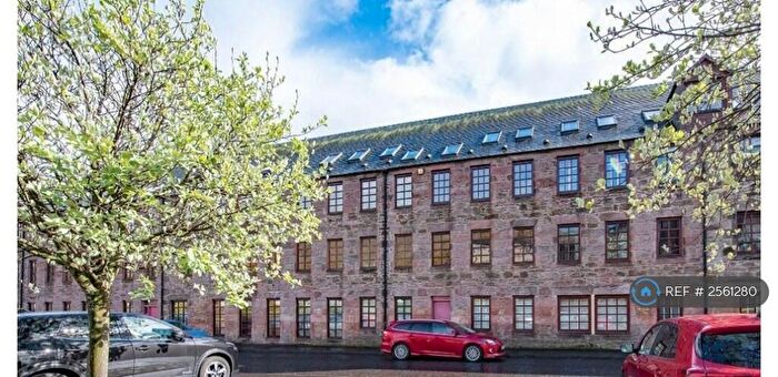 2 Bedroom Flat To Rent In Weavers Way, Tillicoultry, FK13