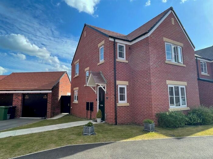 3 Bedroom Detached House To Rent In Kentwell Road, Hampton Gardens, Peterborough, PE7