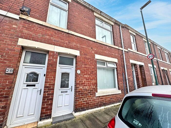 2 Bedroom Flat For Sale In Breamish Street, Jarrow, NE32