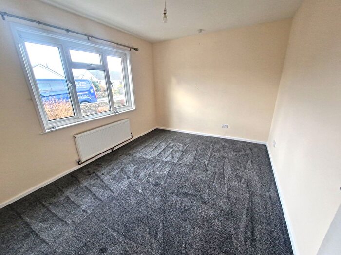 2 Bedroom Bungalow To Rent In Park Close, Holsworthy, EX22