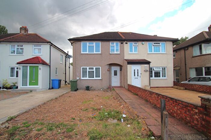 3 Bedroom Semi-Detached House To Rent In Shakespeare Avenue, Hayes, UB4