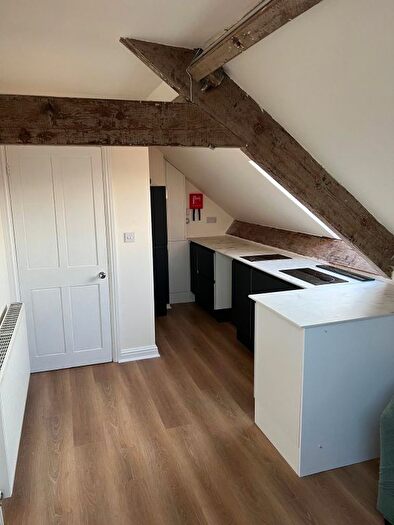 1 Bedroom Flat To Rent In Imperial Road, Huddersfield, HD3