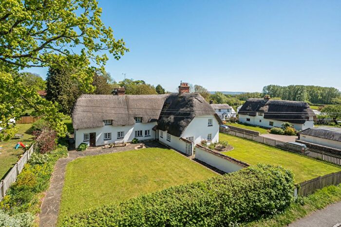 5 Bedroom Detached House For Sale In Biggs Lane, Dinton, HP17