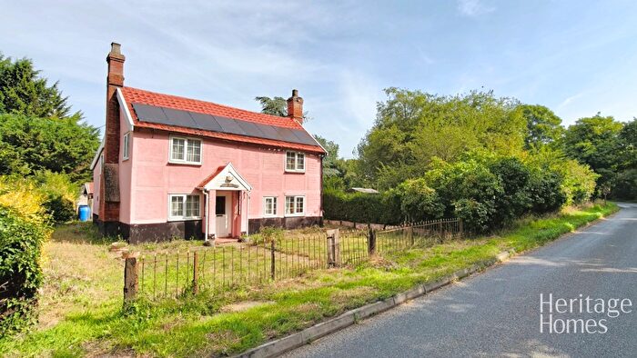 4 Bedroom Cottage For Sale In Bridge Cottage, Common Road, Hopton, Diss, Norfolk, IP22