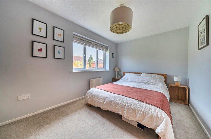 3 Bedroom End Of Terrace House For Sale In Neville Drive, Romsey, Hampshire, SO51