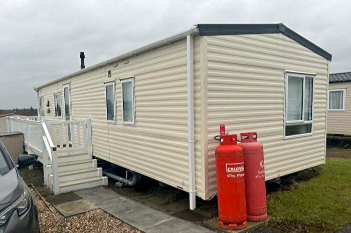2 Bedroom Caravan For Sale In Viewfield Manor, Torranyard, Kilwinning, North Ayrshire, KA13