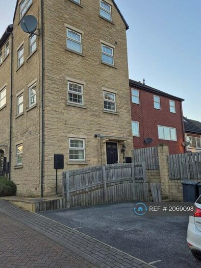 1 Bedroom Flat To Rent In Longcar Lane, Barnsley, S70