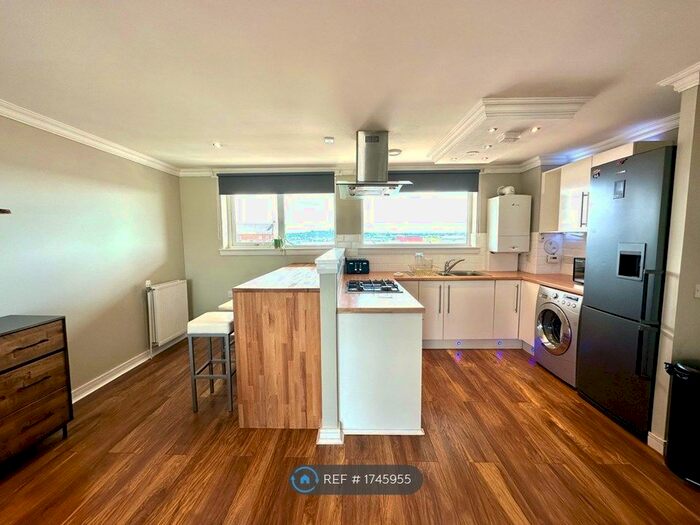 2 Bedroom Flat To Rent In Govan Road, Glasgow, G51