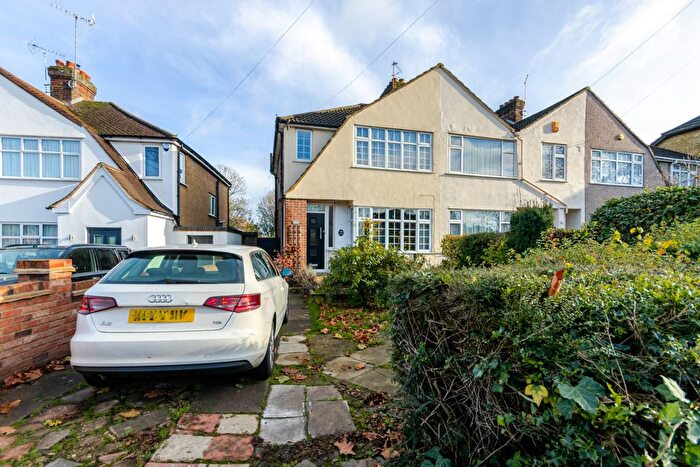 3 Bedroom End Terrace House For Sale In St. Albans Road, Watford, WD25