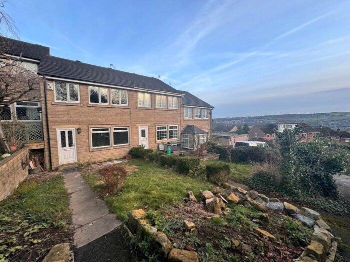 3 Bedroom Property To Rent In Primrose Bank, Bingley, BD16