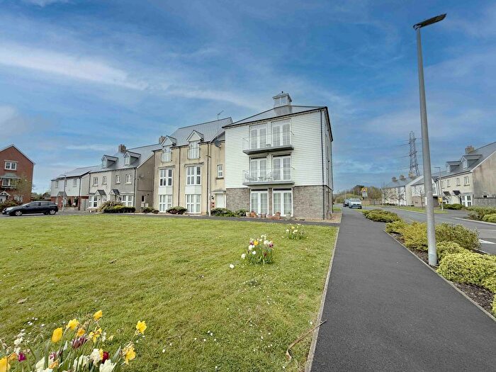 2 Bedroom Flat For Sale In Y Corsydd, Llanelli, SA15