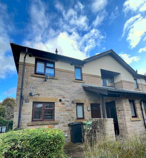 1 Bedroom Flat To Rent In Spire Court, Huddersfield, West Yorkshire, HD1