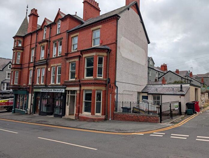 4 Bedroom Terraced House For Sale In Rhiw Road, Colwyn Bay, Conwy, LL29