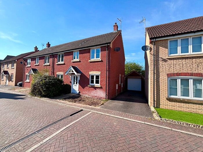 4 Bedroom Semi-Detached House To Rent In Whitby Avenue, Eye, Peterborough, PE6