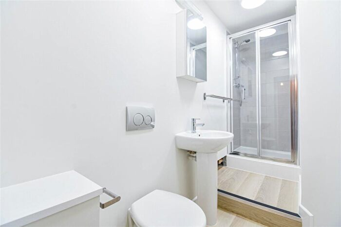 1 Bedroom Penthouse To Rent In Phoenix Gate, London Road, Newbury, Berkshire, RG14