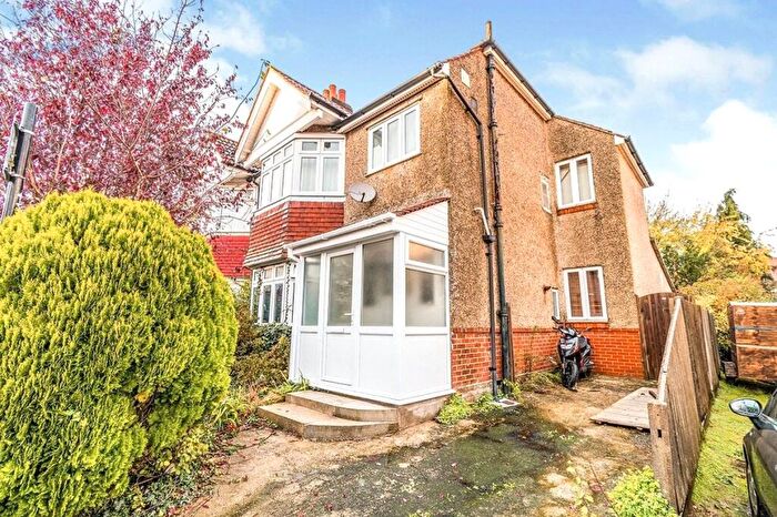 6 Bedroom House To Rent In Ripstone Gardens, Southampton, Hampshire, SO17