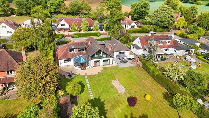 4 Bedroom Detached House For Sale In Highcroft Road, Felden, HP3