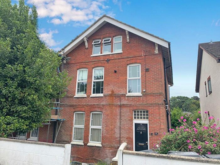 6 Bedroom Maisonette To Rent In Carlton Road, Bournemouth, BH1
