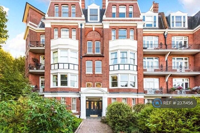 3 Bedroom Flat To Rent In Castelnau Mansions, London, SW13